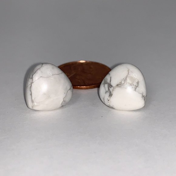 13mm White Heart Howlite Post Earrings - Picture 9 of 9